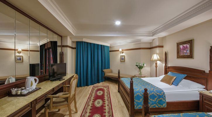 Delphin Palace Hotel