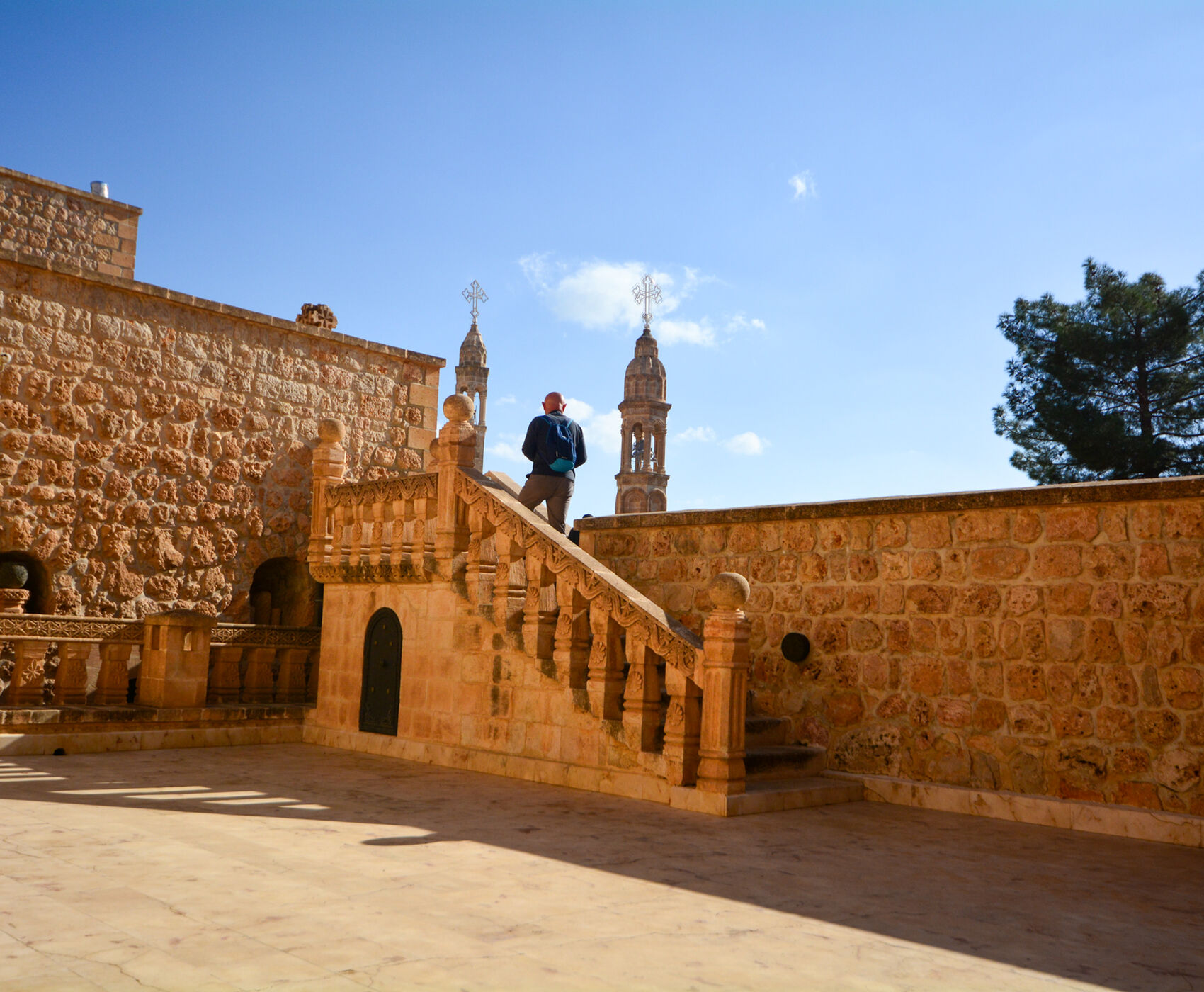 Diyarbakir Midyat Mardin Harran Gobeklitepe Gaziantep tour by plane