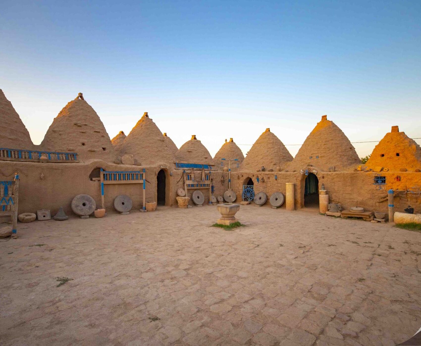 Diyarbakir Midyat Mardin Harran Gobeklitepe Gaziantep tour by plane