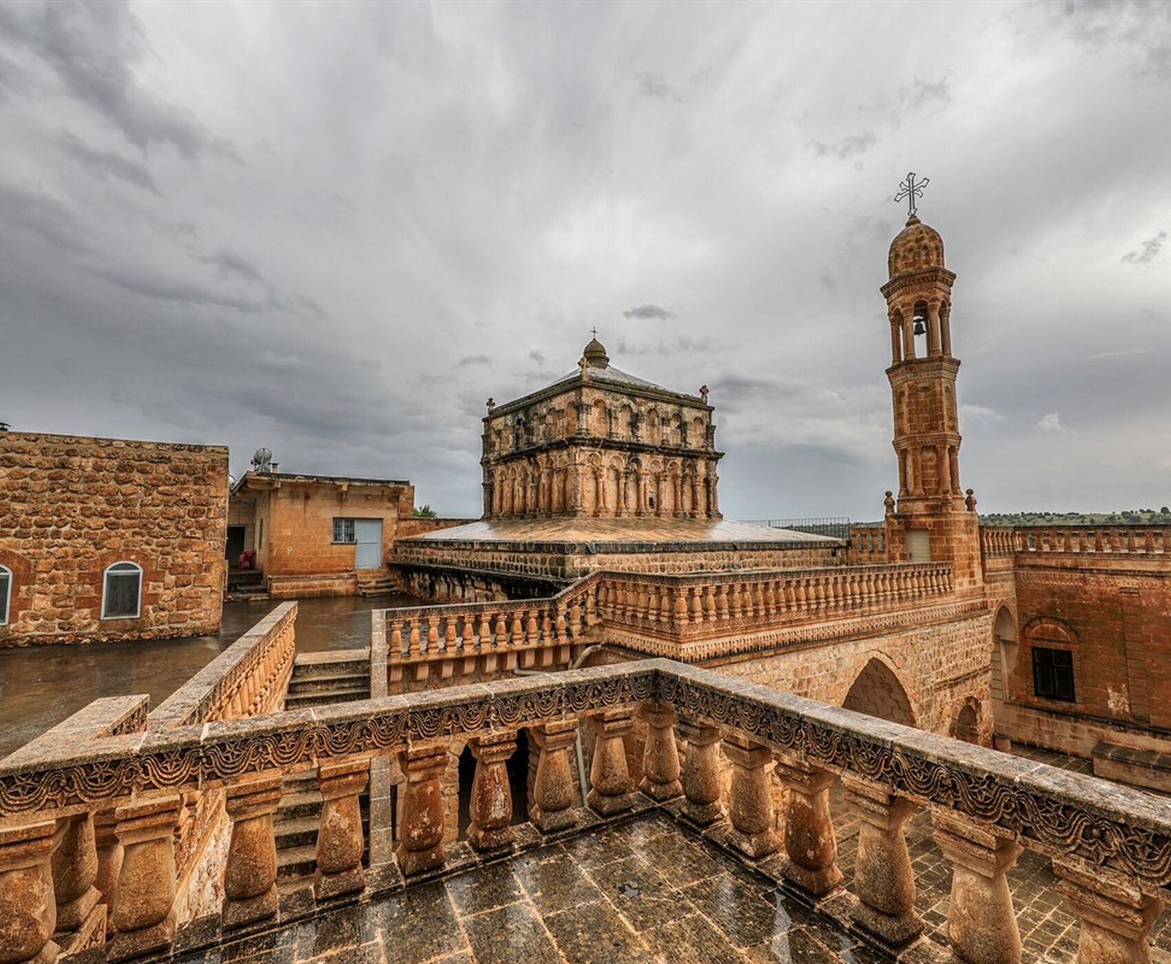 Diyarbakir Midyat Mardin Harran Gobeklitepe Gaziantep tour by plane