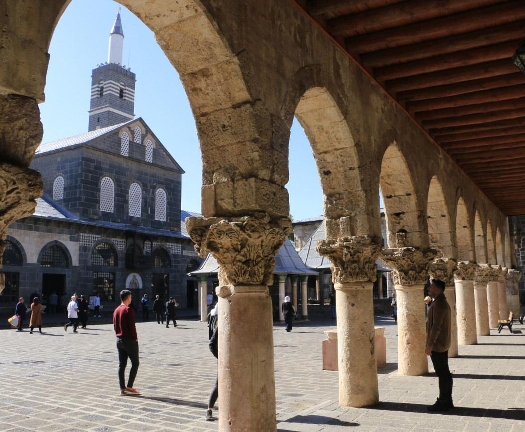 Diyarbakir Midyat Mardin Harran Gobeklitepe Gaziantep tour by plane